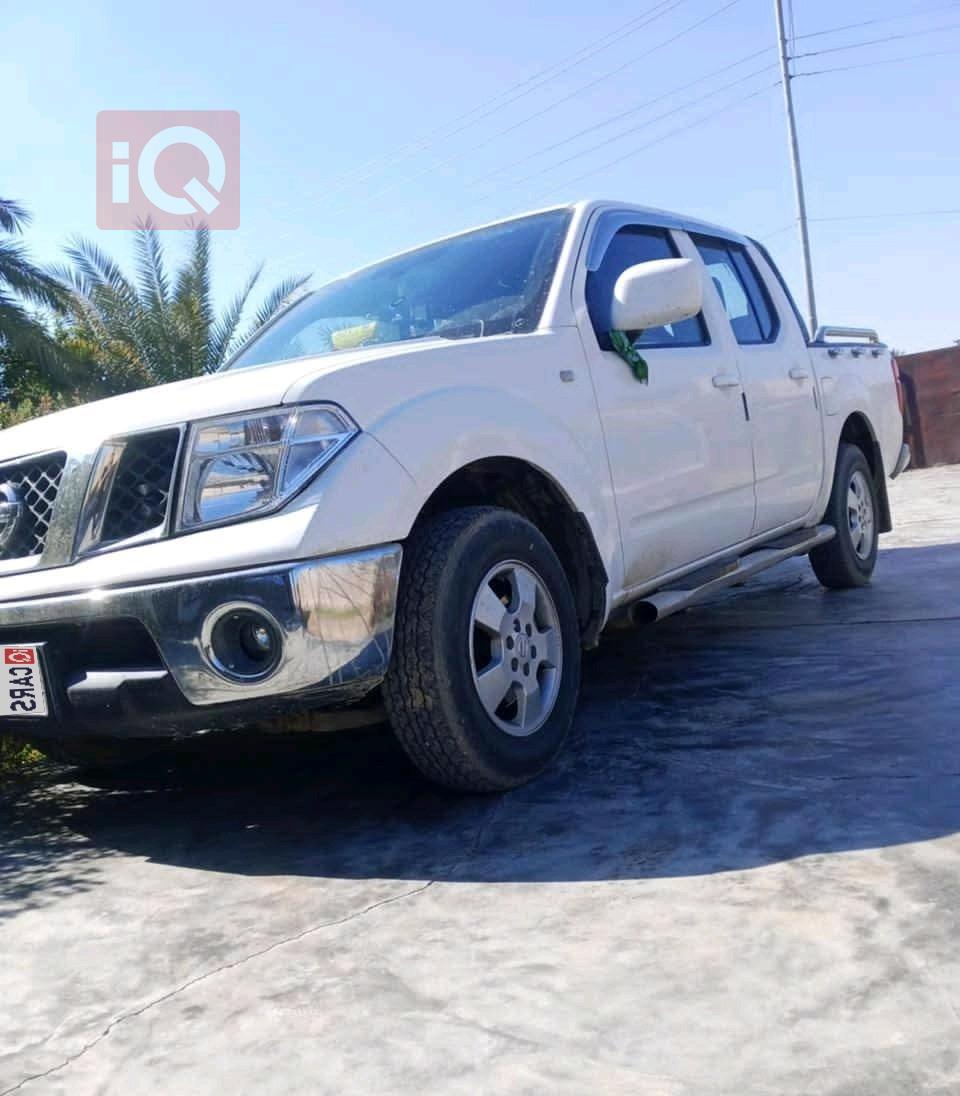 نيسان نافارا